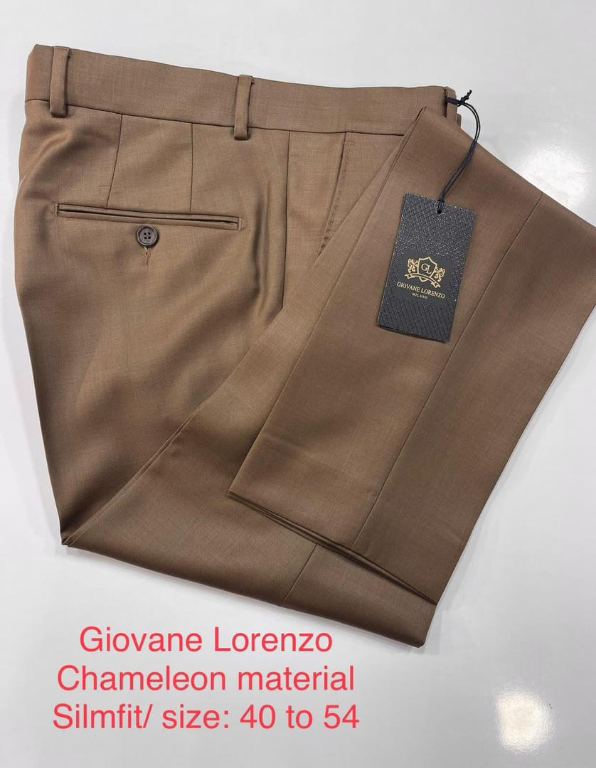 Giovane Lorenzo Pant