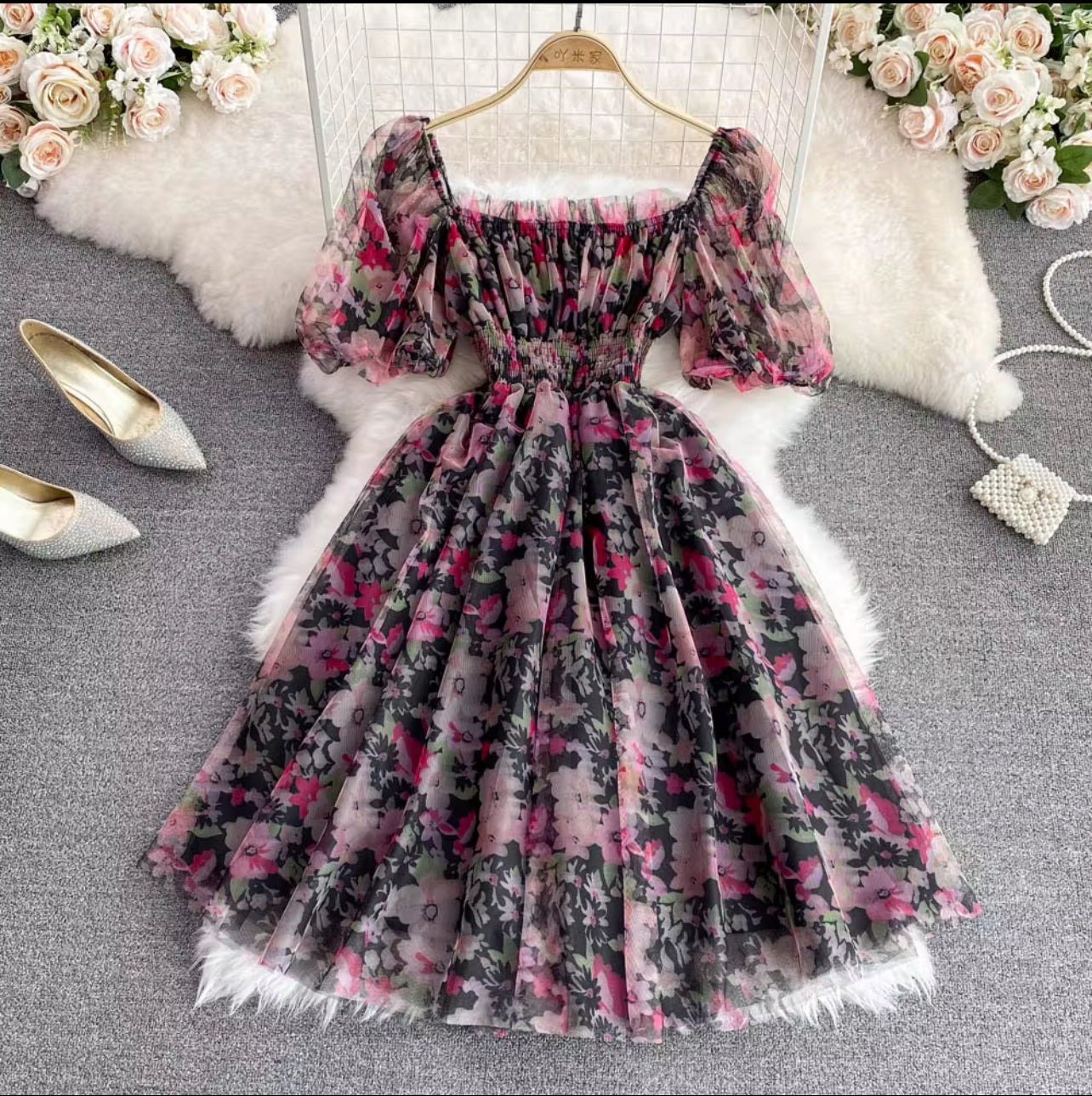 Robe fleurie courte